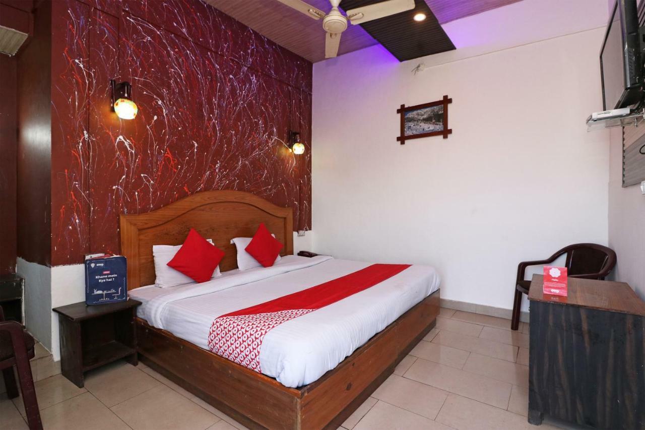 Oyo 45961 Hotel Swarn Bhumi บิลาสปูร์ ภายนอก รูปภาพ